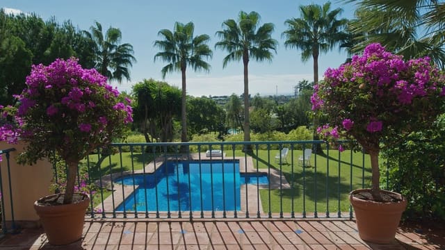 10 soverom Villa til salgs i Marbella med svømmebasseng garasje - € 4 995 000 (Ref: 8464311)