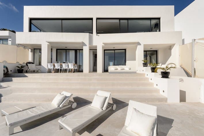 5 soveværelse Villa til salg i Roca Llisa med swimmingpool garage - € 3.290.000 (Ref: 8464317)