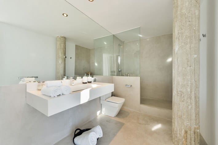 5 soveværelse Villa til salg i Roca Llisa med swimmingpool garage - € 3.290.000 (Ref: 8464317)