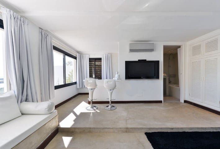 5 soveværelse Villa til salg i Roca Llisa med swimmingpool garage - € 3.290.000 (Ref: 8464317)