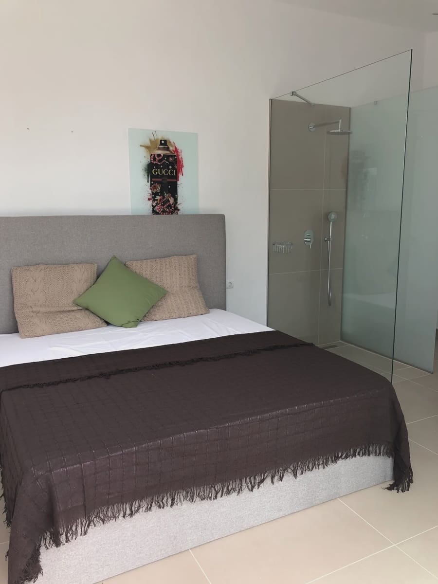 4 soverom Villa til salgs i Cala Moli med svømmebasseng garasje - € 3 720 000 (Ref: 8464319)