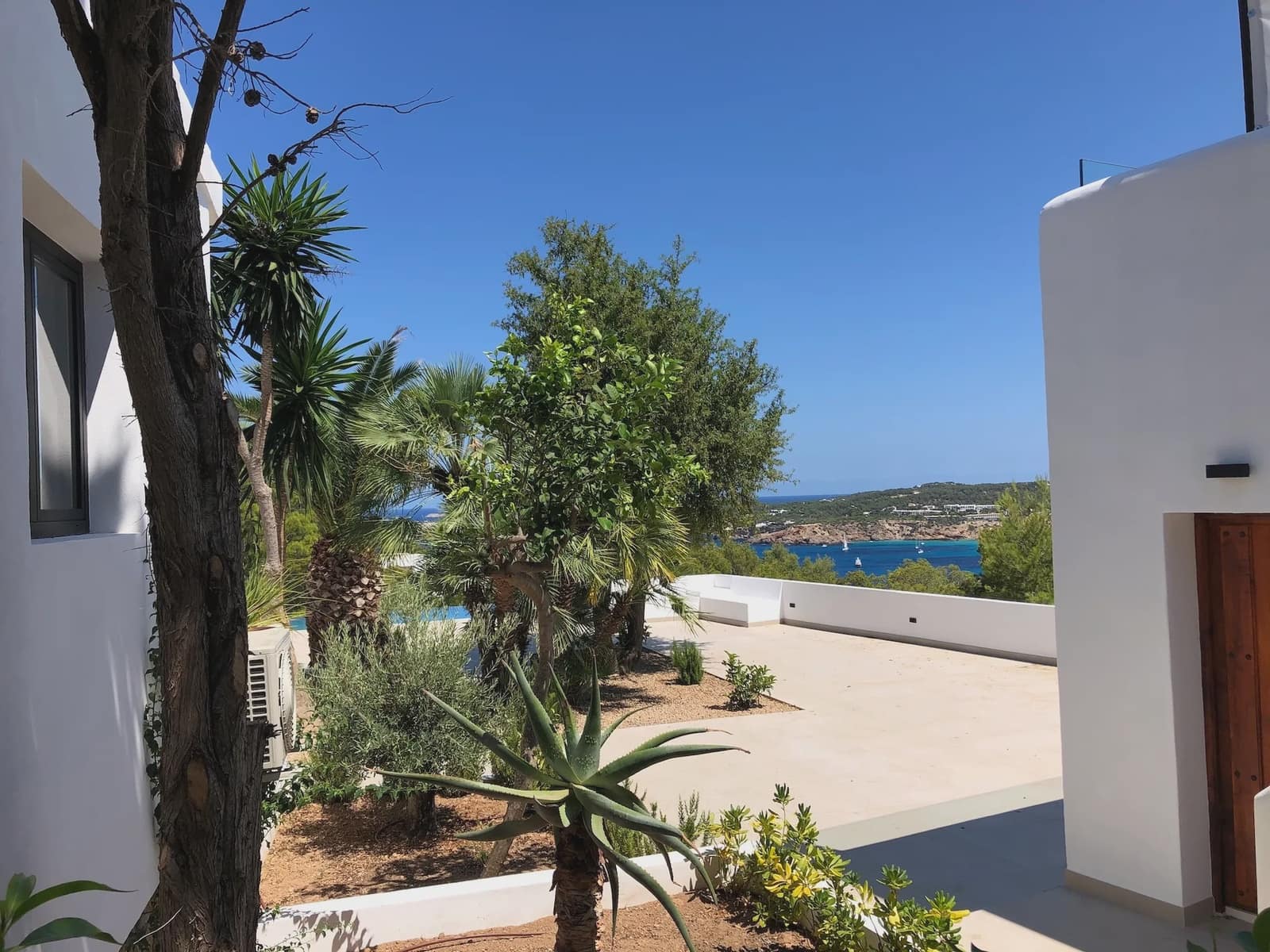 4 soverom Villa til salgs i Cala Moli med svømmebasseng garasje - € 3 720 000 (Ref: 8464319)