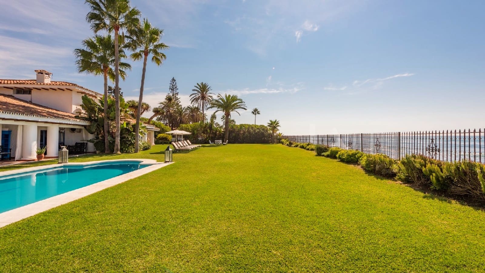 5 bedroom Villa for sale in Marbella with pool garage - € 7,800,000 (Ref: 8464323)