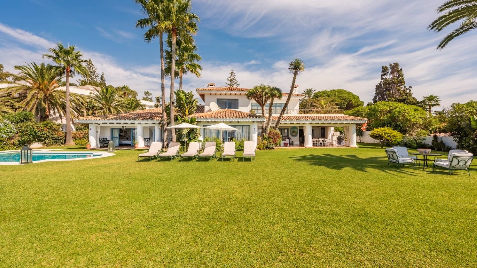 5 bedroom Villa for sale in Marbella with pool garage - € 7,800,000 (Ref: 8464323)