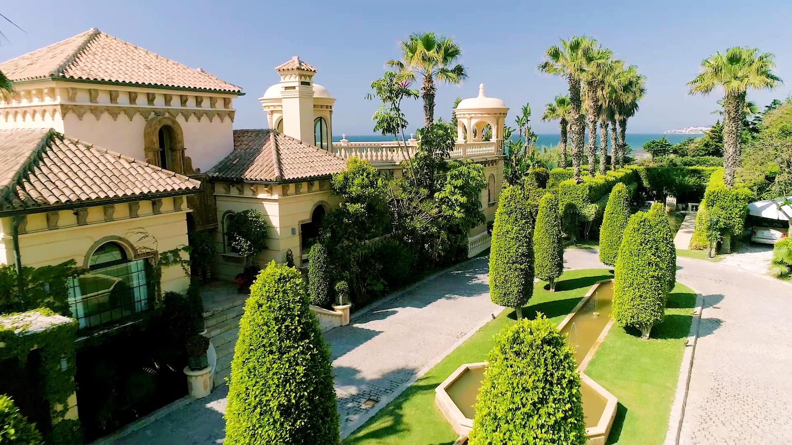 10 soverom Villa til salgs i Marbella del Este med svømmebasseng garasje - € 30 000 000 (Ref: 8464326)