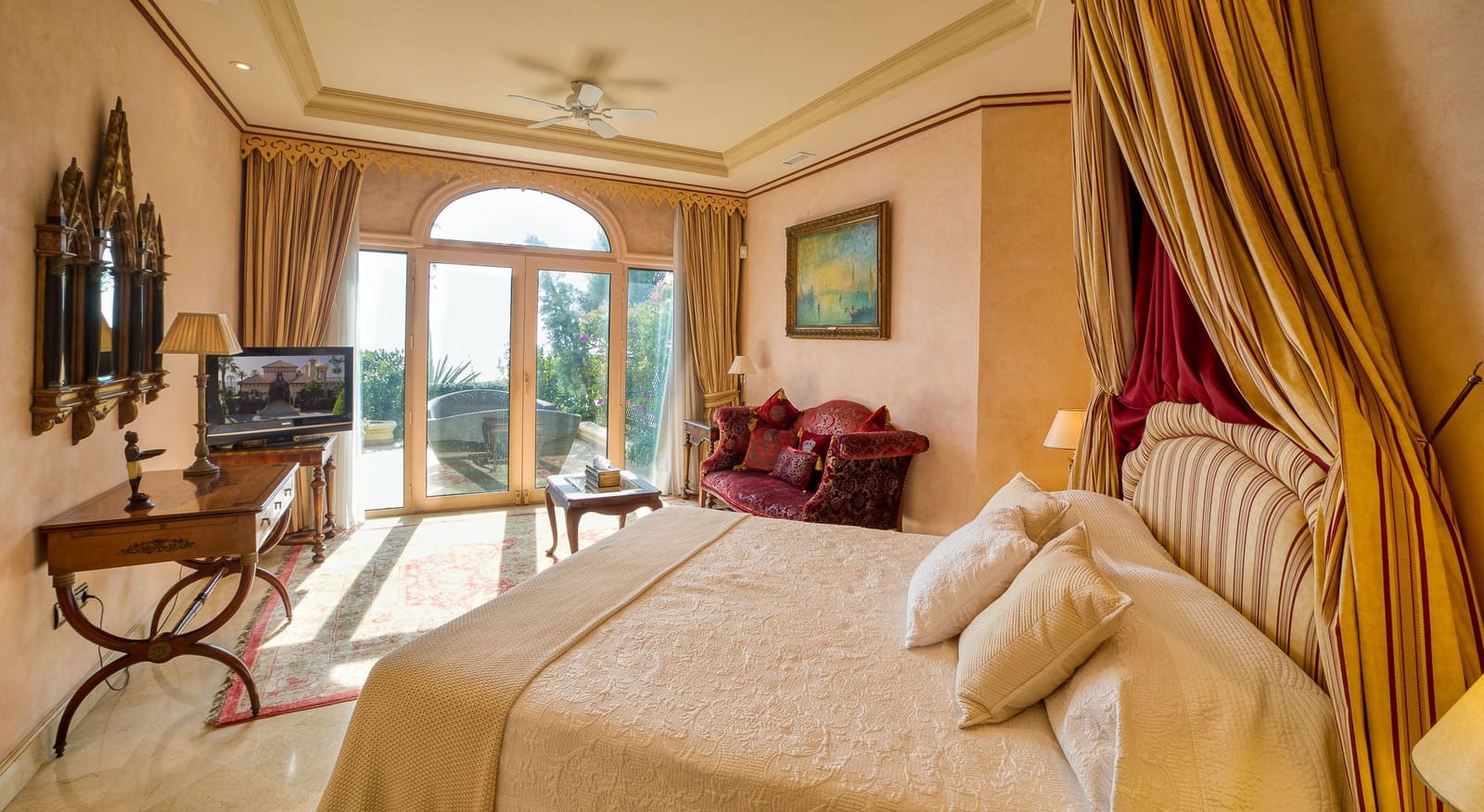 10 soverom Villa til salgs i Marbella del Este med svømmebasseng garasje - € 30 000 000 (Ref: 8464326)