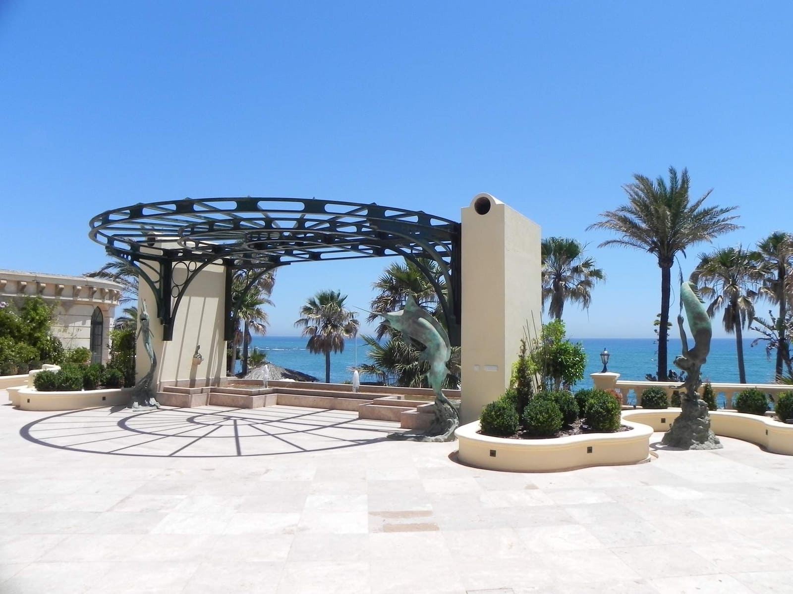 10 soverom Villa til salgs i Marbella del Este med svømmebasseng garasje - € 30 000 000 (Ref: 8464326)