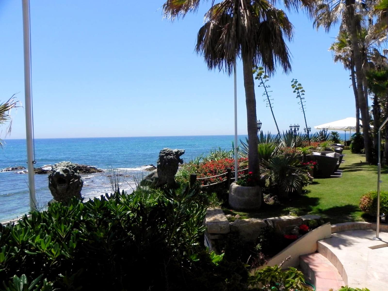 10 soverom Villa til salgs i Marbella del Este med svømmebasseng garasje - € 30 000 000 (Ref: 8464326)