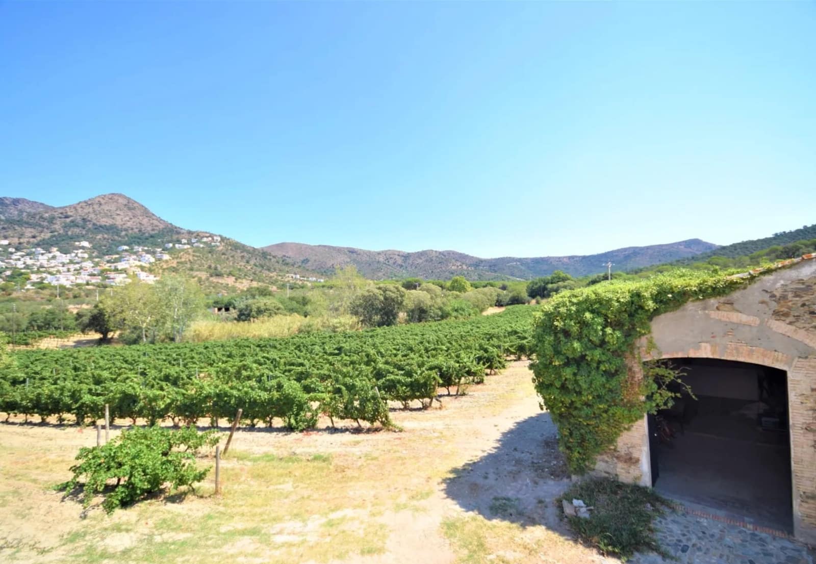 10 soveværelse Finca/Landehus til salg i Roses med swimmingpool garage - € 4.700.000 (Ref: 8464329)