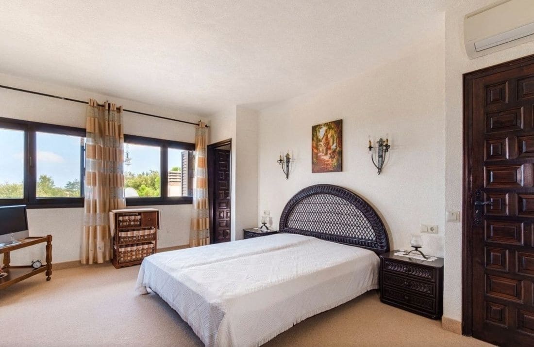 4 soveværelse Finca/Landehus til salg i Castell d'Aro med swimmingpool garage - € 1.250.000 (Ref: 8464330)