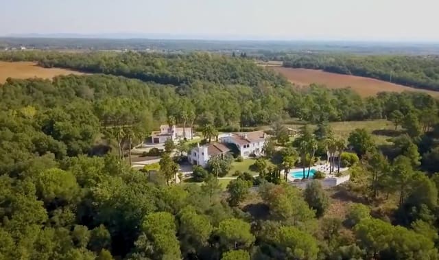 10 soveværelse Finca/Landehus til salg i L'Esparra, Riudarenes med swimmingpool garage - € 1.950.000 (Ref: 8464333)