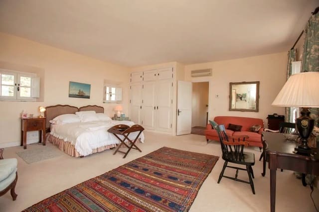 6 soverom Villa til salgs i Marbella med svømmebasseng garasje - € 2 750 000 (Ref: 8464337)