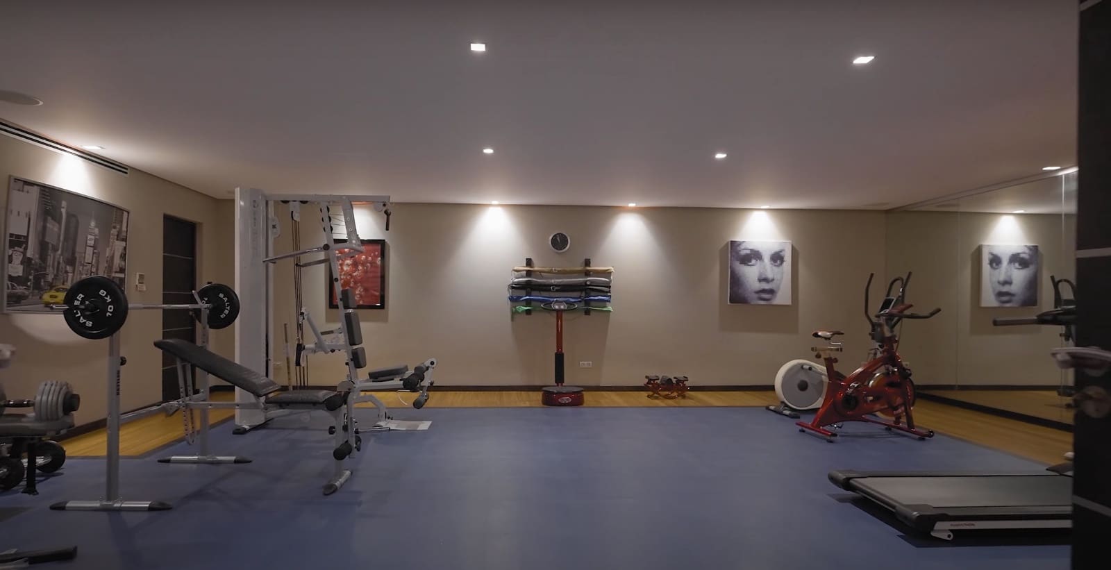 7 makuuhuone Huvila myytävänä paikassa Marbella mukana uima-altaan 
autotalli - 8 900 000 € (Ref: 8464339)