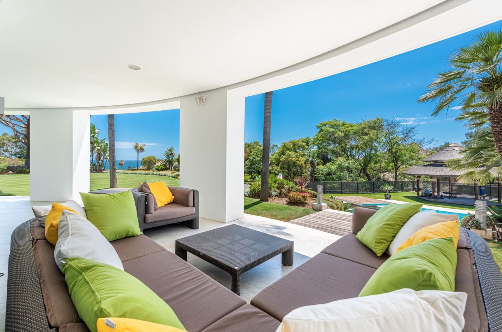 7 makuuhuone Huvila myytävänä paikassa Marbella mukana uima-altaan 
autotalli - 8 900 000 € (Ref: 8464339)