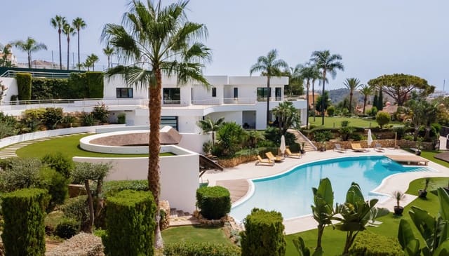 7 makuuhuone Huvila myytävänä paikassa Marbella mukana uima-altaan 
autotalli - 8 900 000 € (Ref: 8464339)