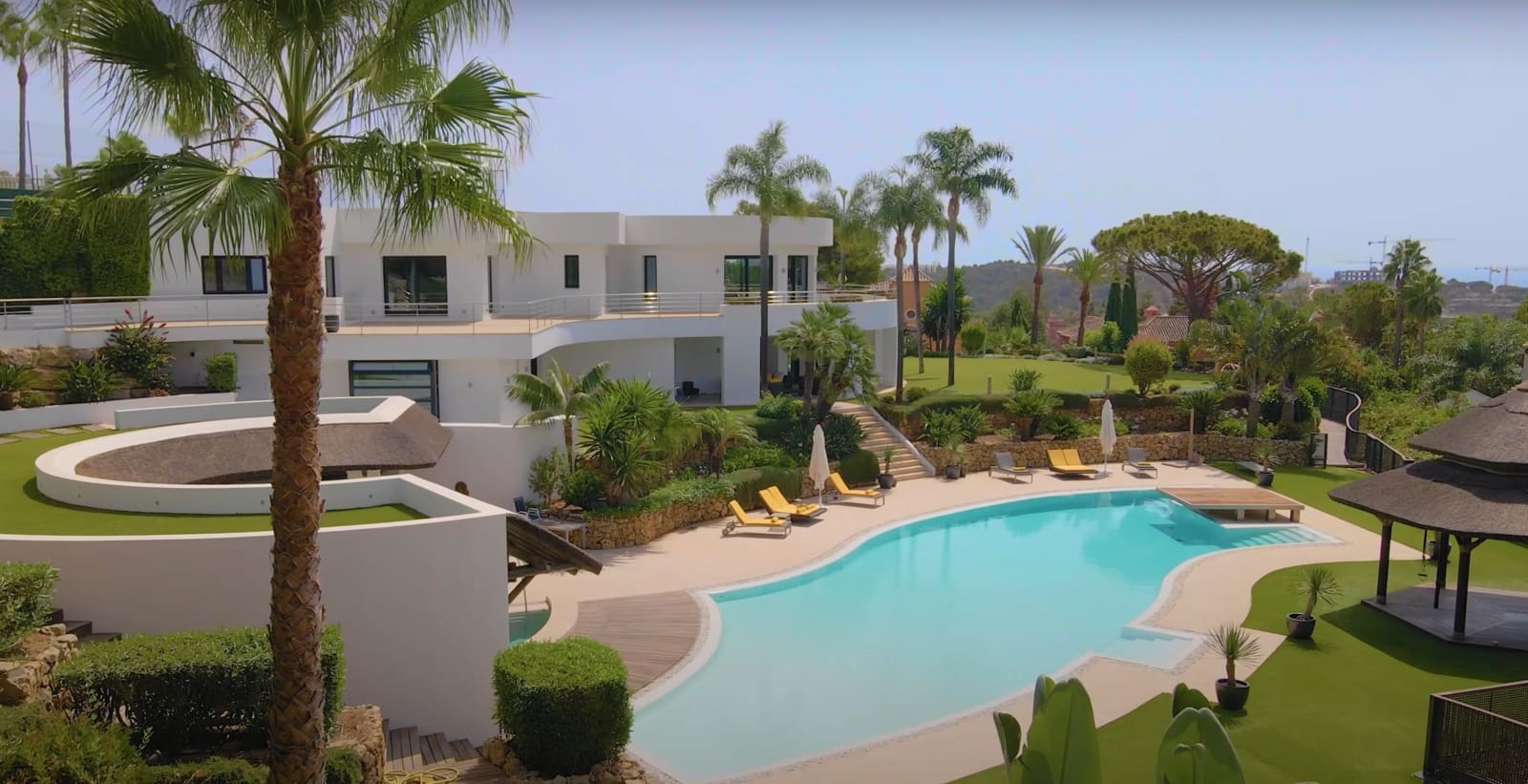 7 makuuhuone Huvila myytävänä paikassa Marbella mukana uima-altaan 
autotalli - 8 900 000 € (Ref: 8464339)