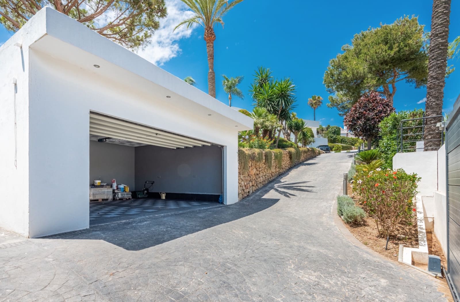 7 makuuhuone Huvila myytävänä paikassa Marbella mukana uima-altaan 
autotalli - 8 900 000 € (Ref: 8464339)