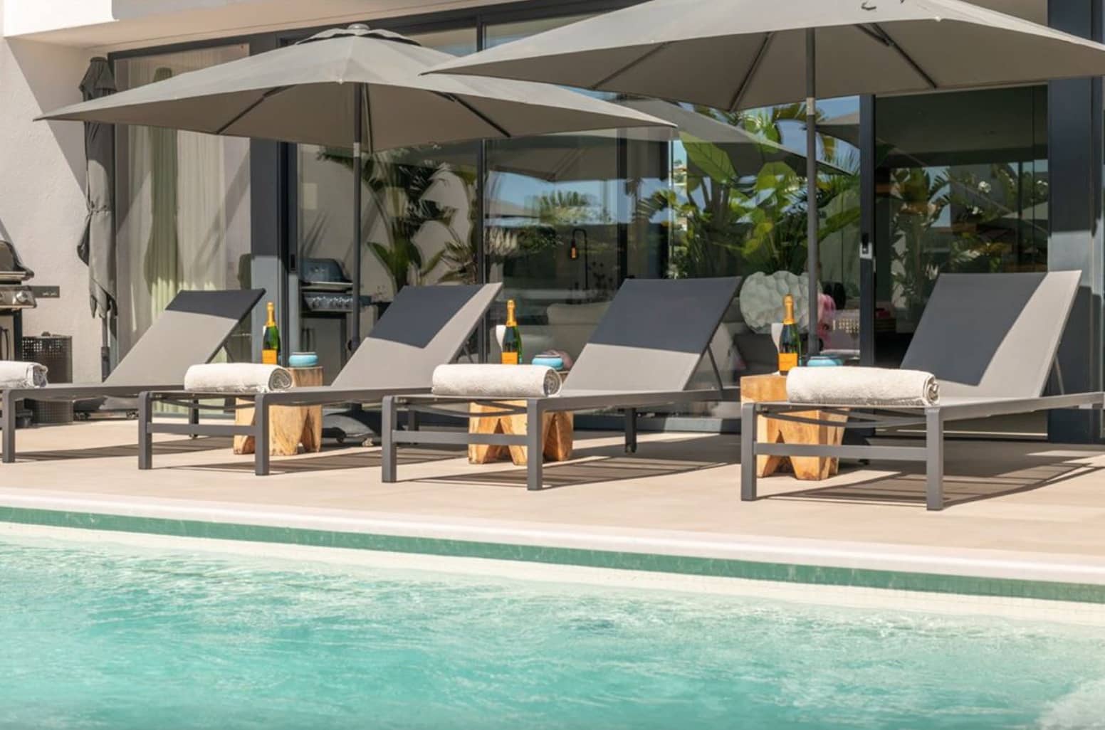 6 soveværelse Villa til salg i Nuestra Senora de Jesus med swimmingpool garage - € 3.600.000 (Ref: 8464341)