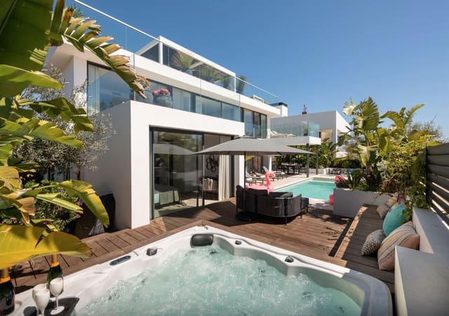 6 soverom Villa til salgs i Nuestra Señora de Jesus, Santa Eulalia / Santa Eularia med svømmebasseng garasje - € 3 600 000 (Ref: 8464341)