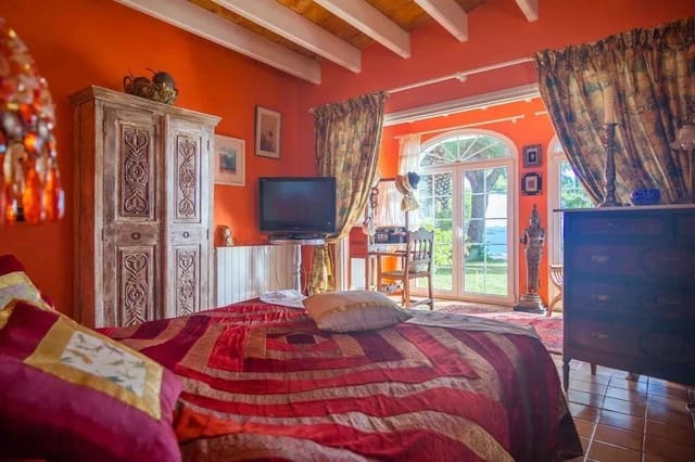 3 makuuhuone Huvila myytävänä paikassa Es Cubells, San Jose / Sant Josep de Sa Talaia mukana uima-altaan 
autotalli - 4 500 000 € (Ref: 8464342)