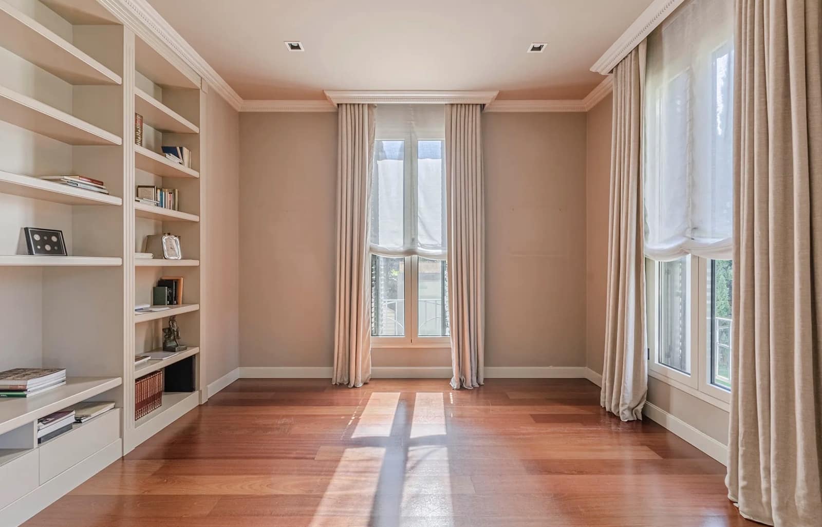 9 slaapkamer Villa te koop in Barcelona stad met zwembad garage - € 7.950.000 (Ref: 8464343)