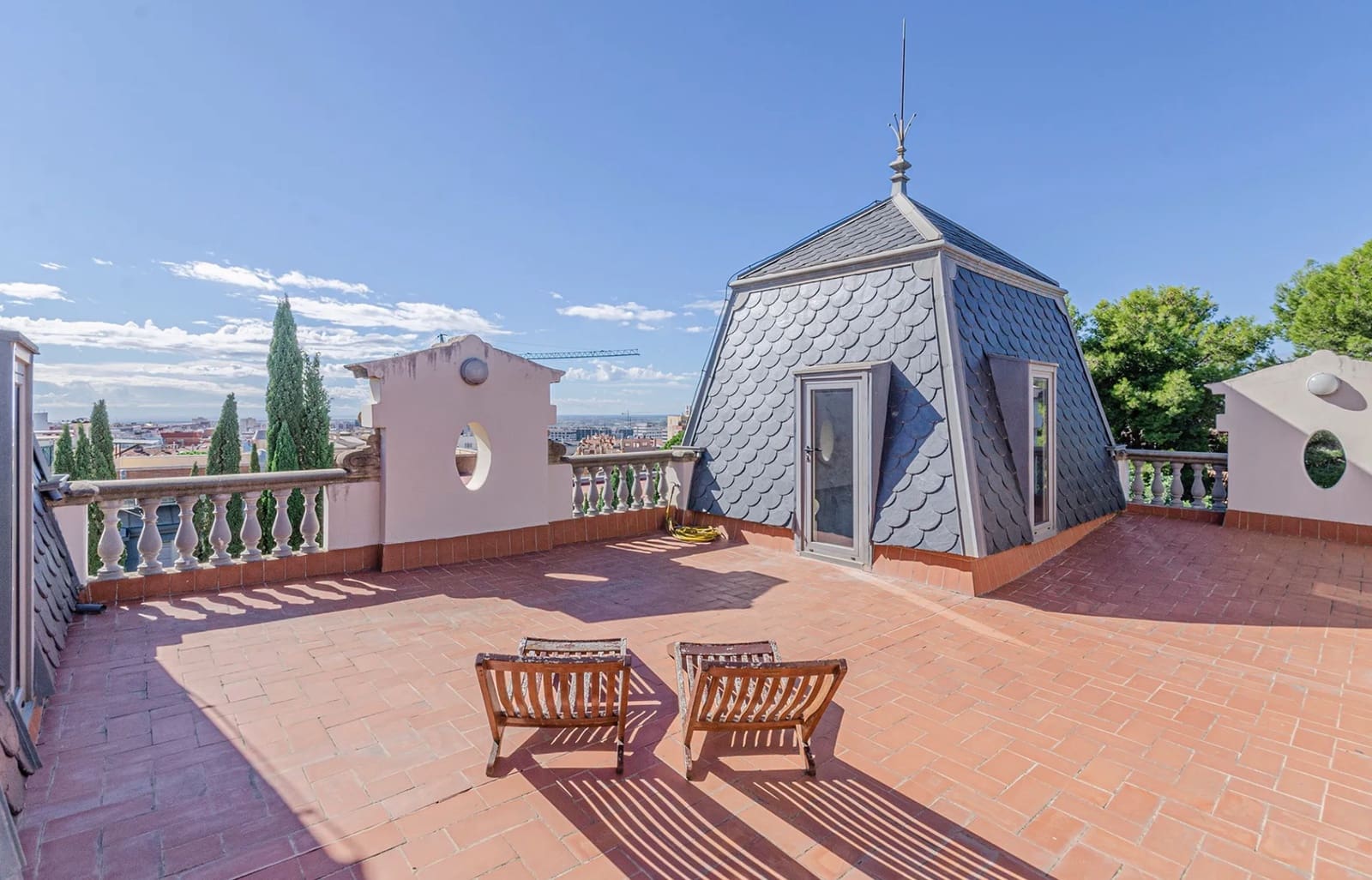 9 slaapkamer Villa te koop in Barcelona stad met zwembad garage - € 7.950.000 (Ref: 8464343)