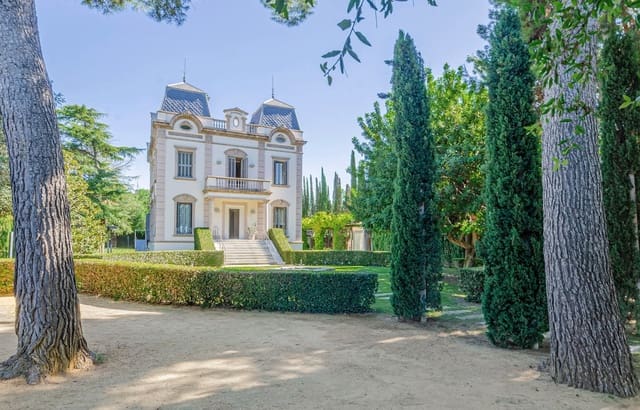 9 makuuhuone Huvila myytävänä paikassa Barcelona kaupunki mukana uima-altaan 
autotalli - 7 950 000 € (Ref: 8464343)