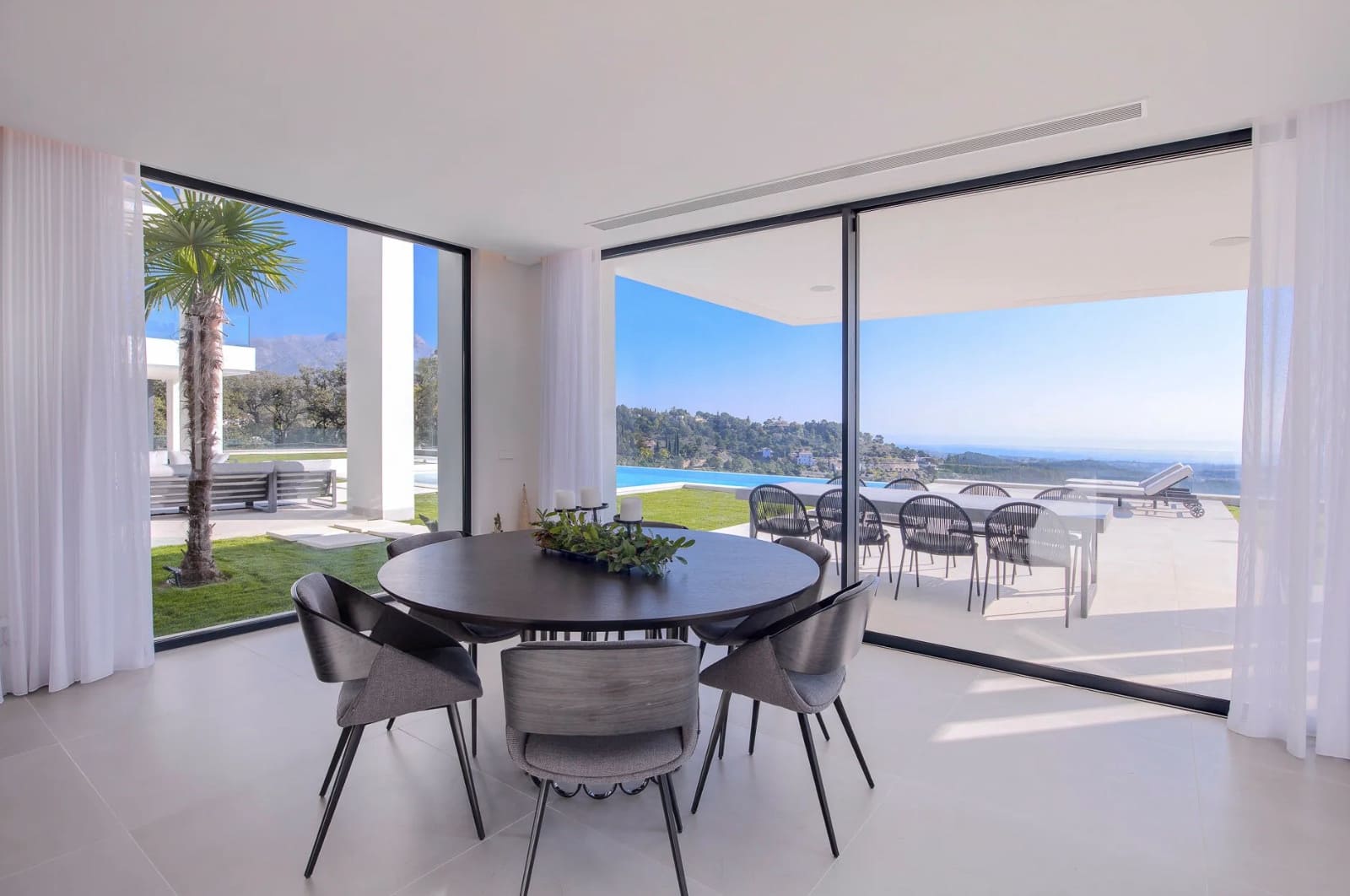 6 soverom Villa til salgs i Marbella med svømmebasseng garasje - € 6 950 000 (Ref: 8464344)