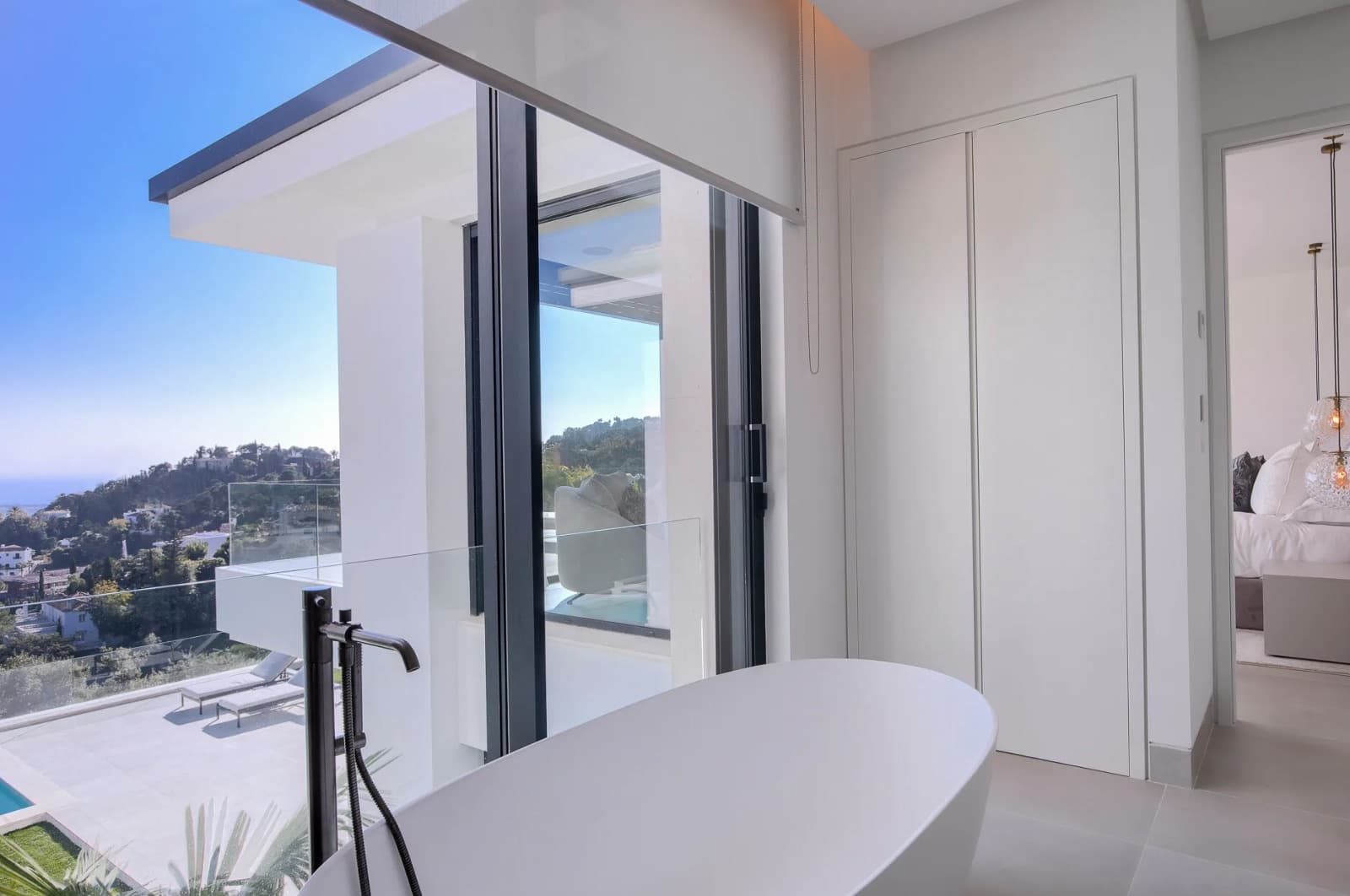 6 soverom Villa til salgs i Marbella med svømmebasseng garasje - € 6 950 000 (Ref: 8464344)