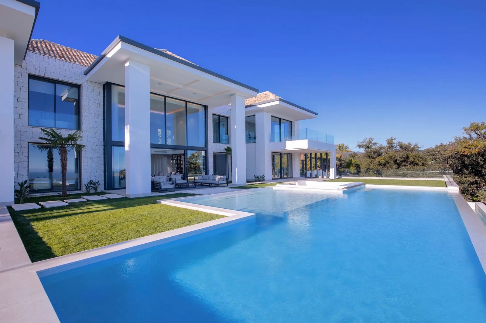 6 soverom Villa til salgs i Marbella med svømmebasseng garasje - € 6 950 000 (Ref: 8464344)