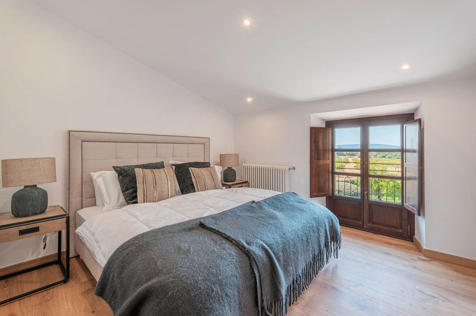 6 soveværelse Villa til salg i Alaro med swimmingpool garage - € 6.850.000 (Ref: 8464345)