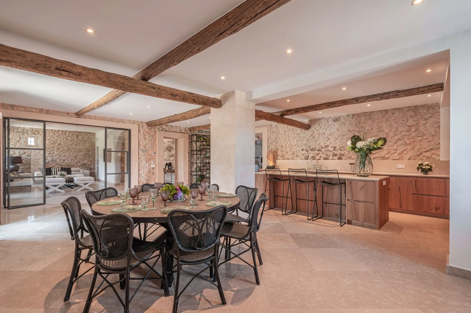 6 soveværelse Villa til salg i Alaro med swimmingpool garage - € 6.850.000 (Ref: 8464345)