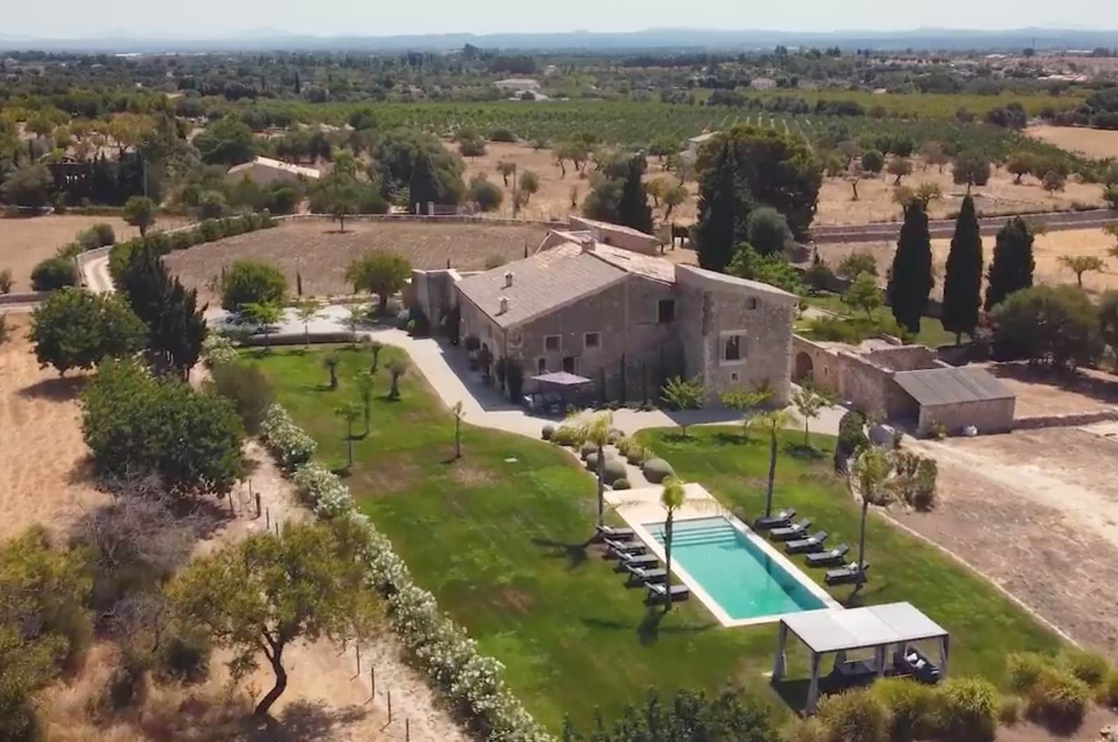 6 soveværelse Villa til salg i Alaro med swimmingpool garage - € 6.850.000 (Ref: 8464345)