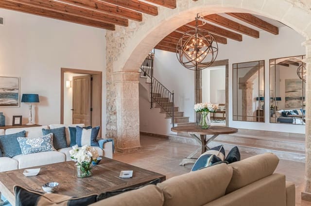 6 sovrum Villa till salu i Alaró med pool garage - 6 850 000 € (Ref: 8464345)