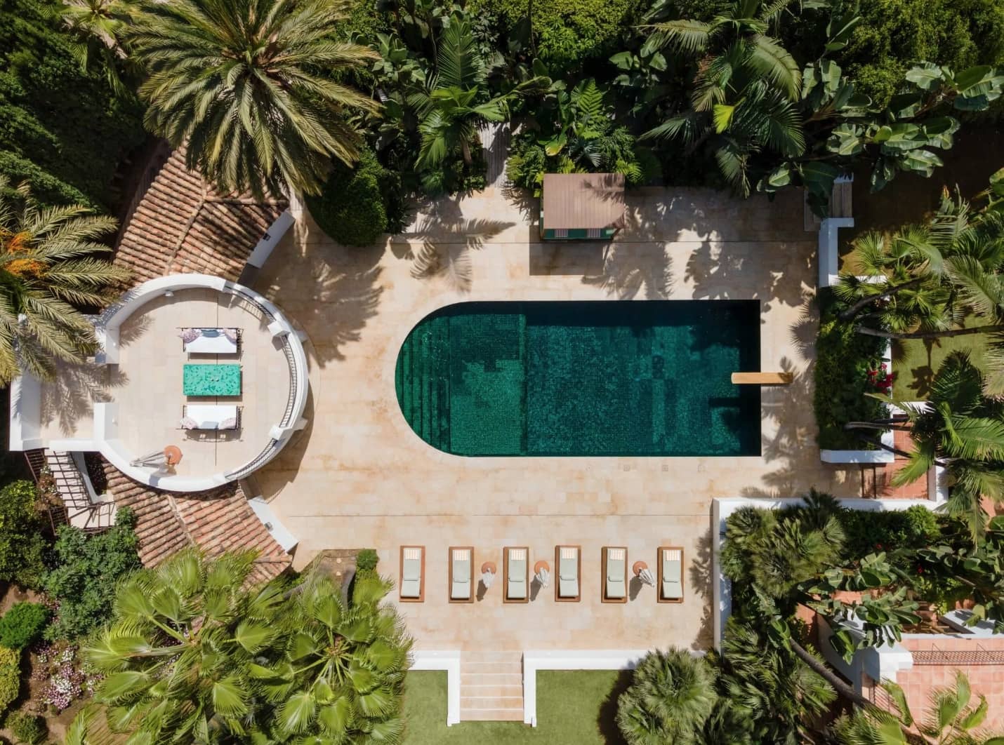 8 bedroom Villa for sale in Marbella with pool garage - € 28,900,000 (Ref: 8464346)