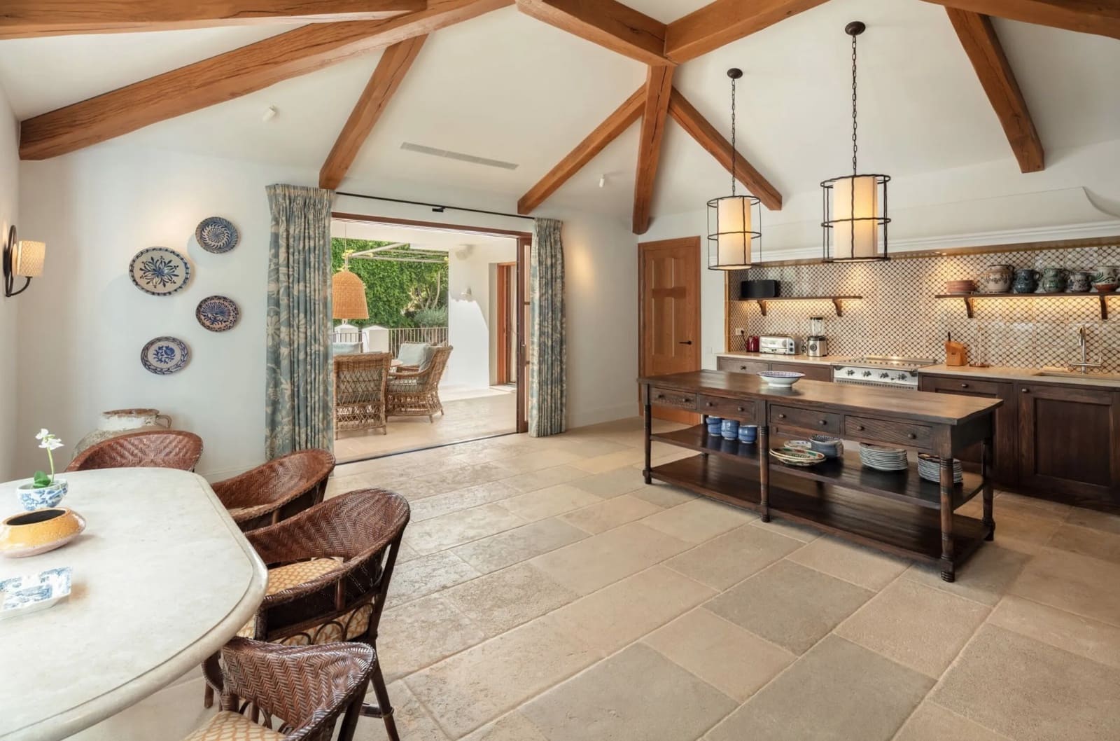 8 bedroom Villa for sale in Marbella with pool garage - € 28,900,000 (Ref: 8464346)