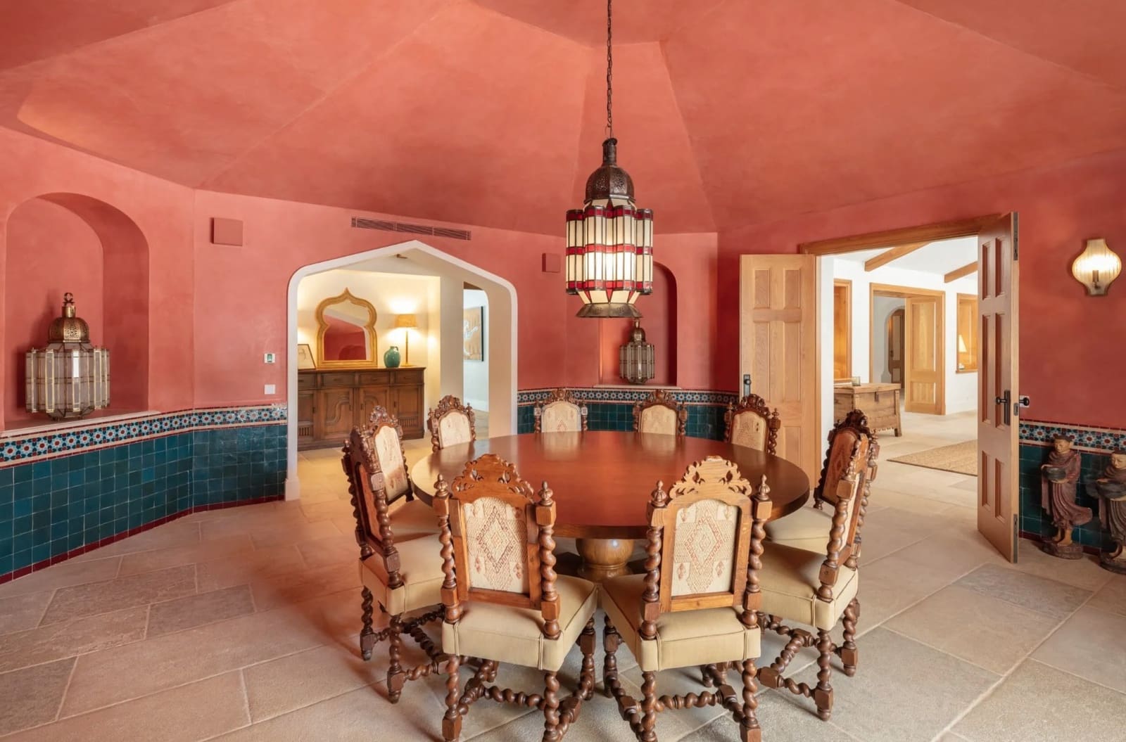 8 bedroom Villa for sale in Marbella with pool garage - € 28,900,000 (Ref: 8464346)