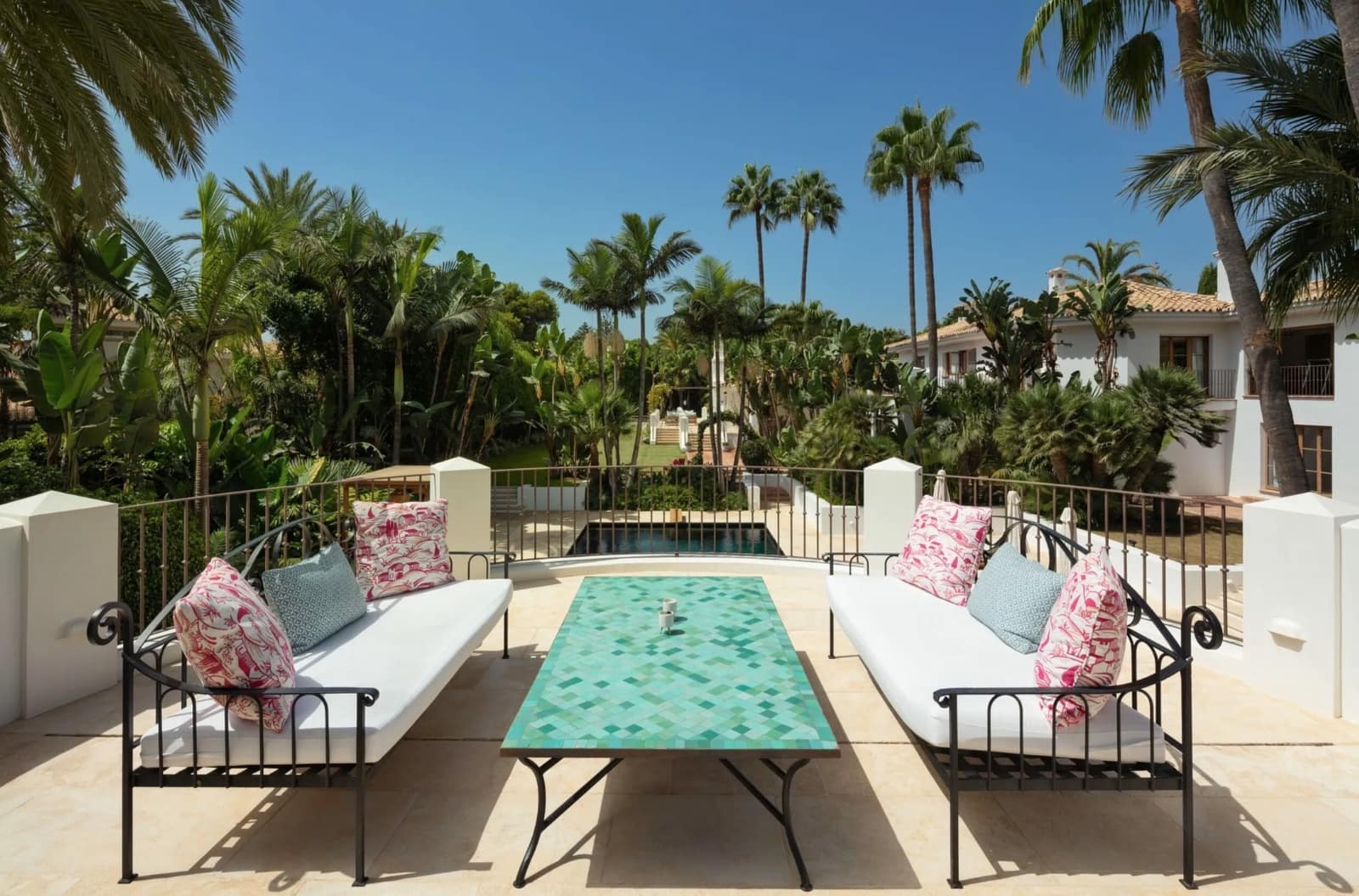 8 bedroom Villa for sale in Marbella with pool garage - € 28,900,000 (Ref: 8464346)