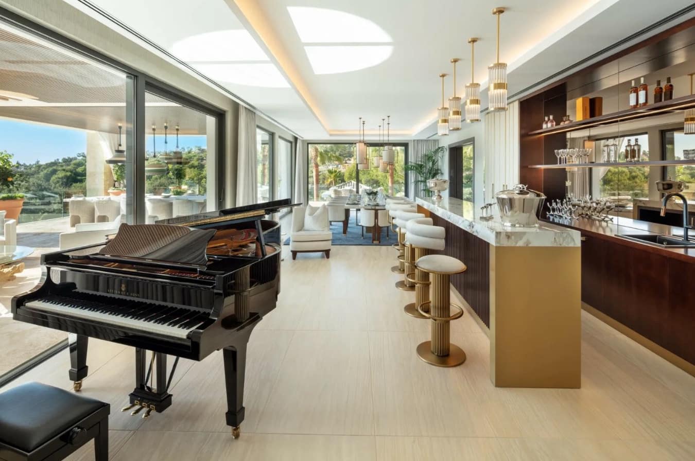 9 Zimmer Villa zu verkaufen in Marbella mit Pool Garage - 27.500.000 € (Ref: 8464347)