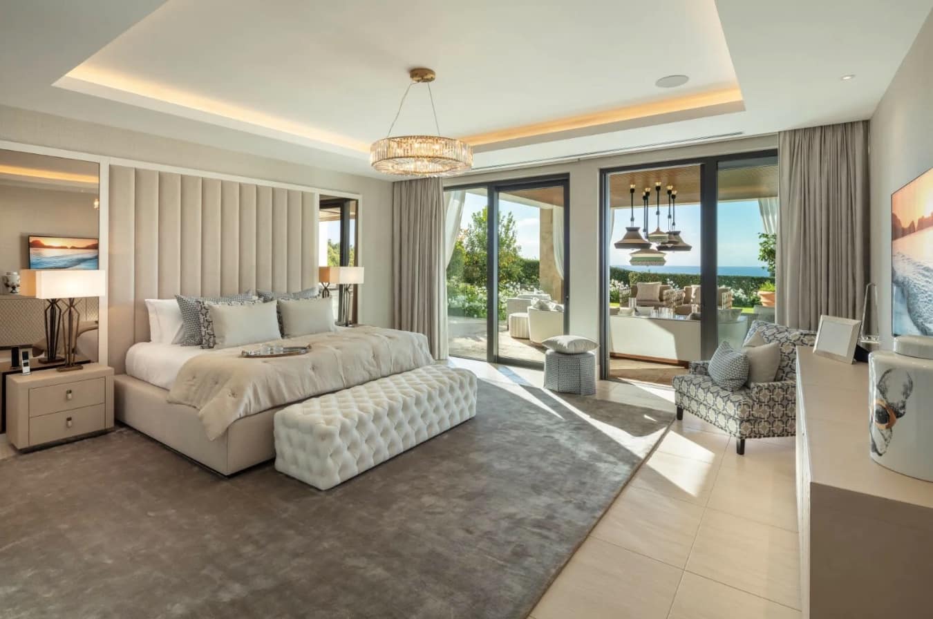 9 Zimmer Villa zu verkaufen in Marbella mit Pool Garage - 27.500.000 € (Ref: 8464347)