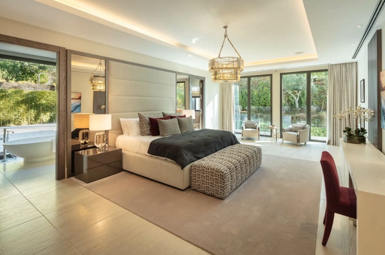 9 Zimmer Villa zu verkaufen in Marbella mit Pool Garage - 27.500.000 € (Ref: 8464347)