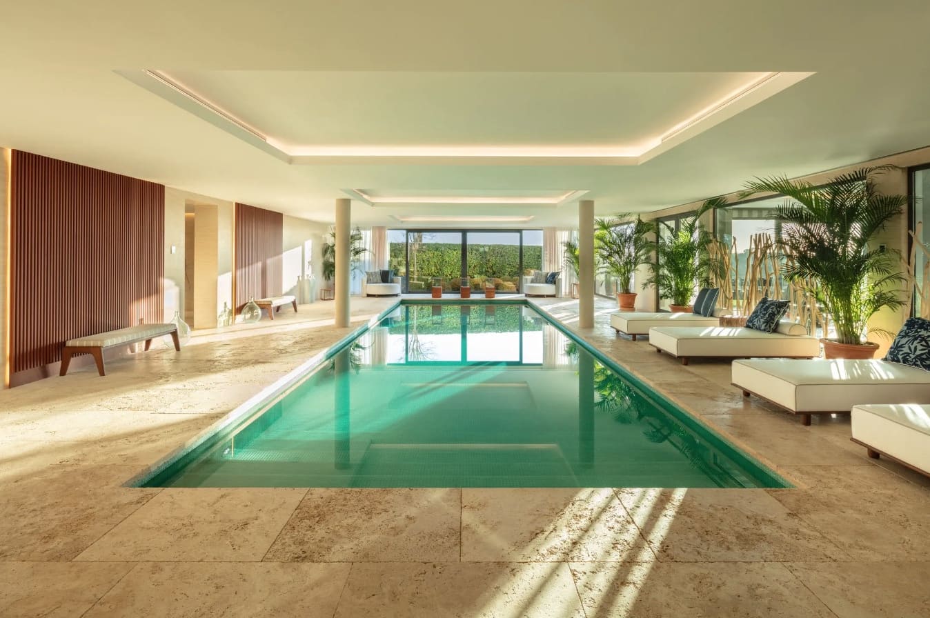 9 Zimmer Villa zu verkaufen in Marbella mit Pool Garage - 27.500.000 € (Ref: 8464347)