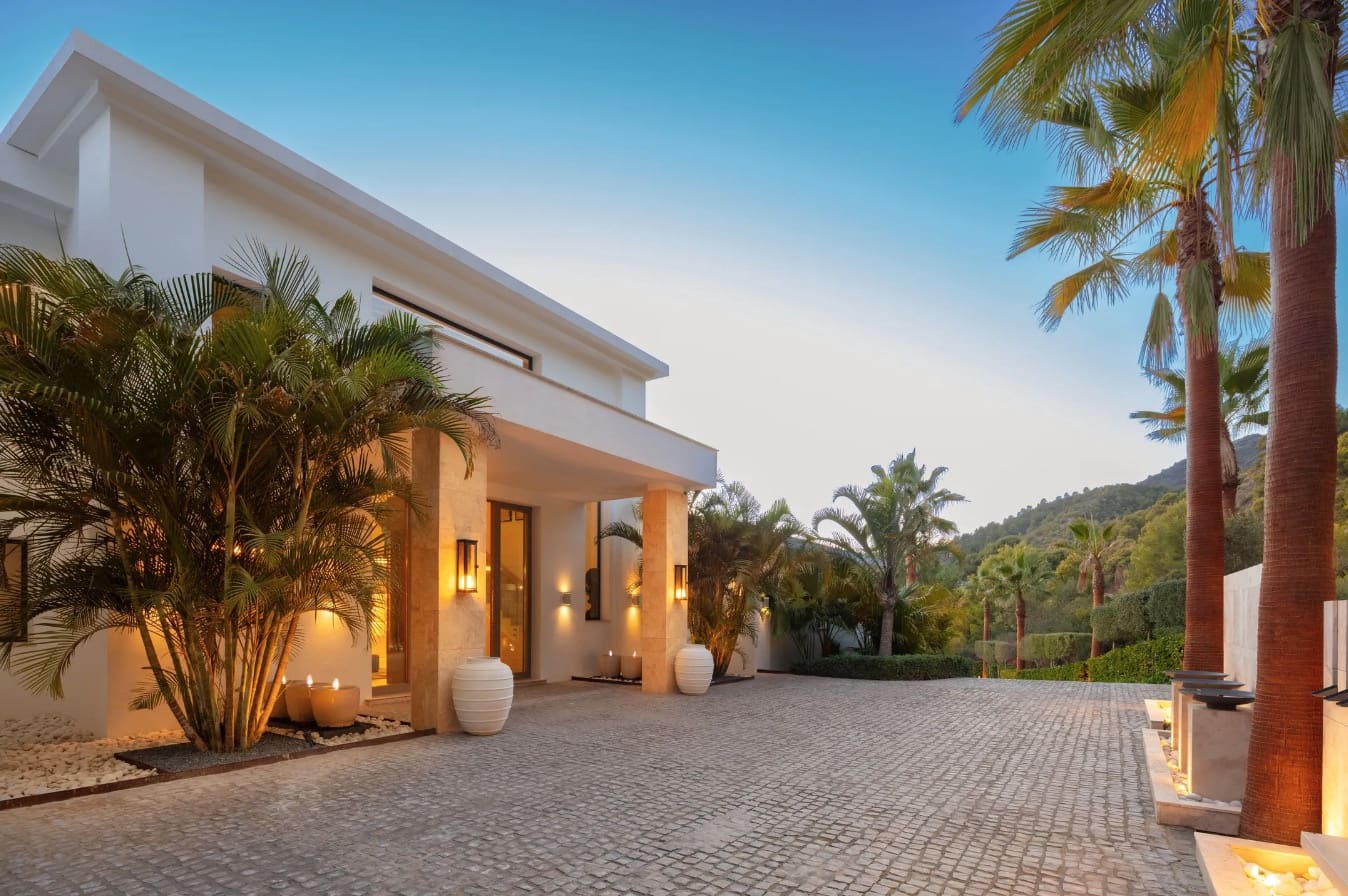 9 Zimmer Villa zu verkaufen in Marbella mit Pool Garage - 27.500.000 € (Ref: 8464347)