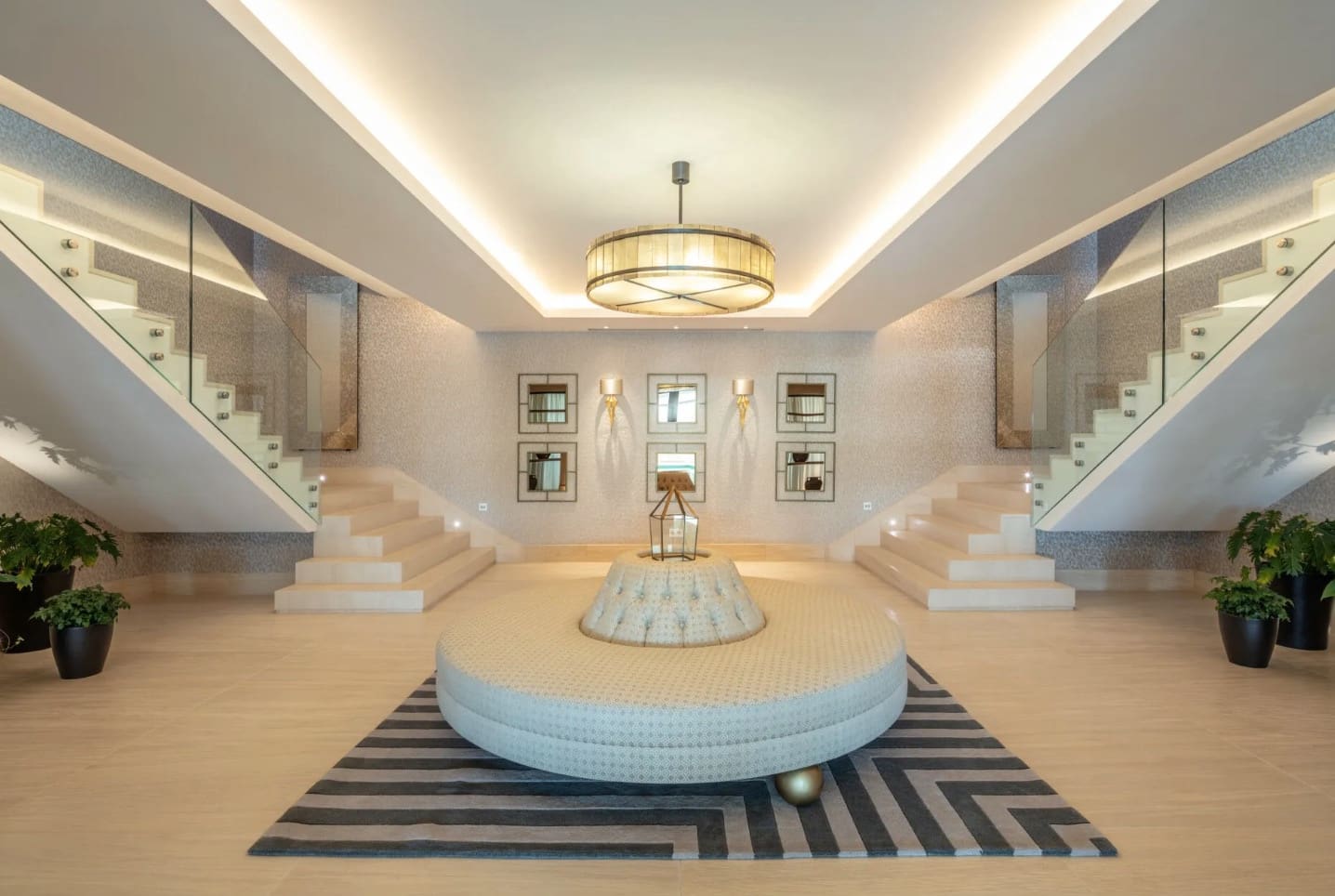 9 Zimmer Villa zu verkaufen in Marbella mit Pool Garage - 27.500.000 € (Ref: 8464347)