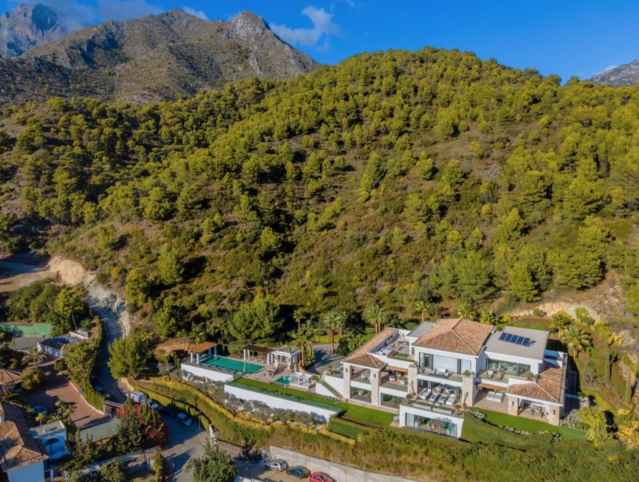 9 Zimmer Villa zu verkaufen in Marbella mit Pool Garage - 27.500.000 € (Ref: 8464347)