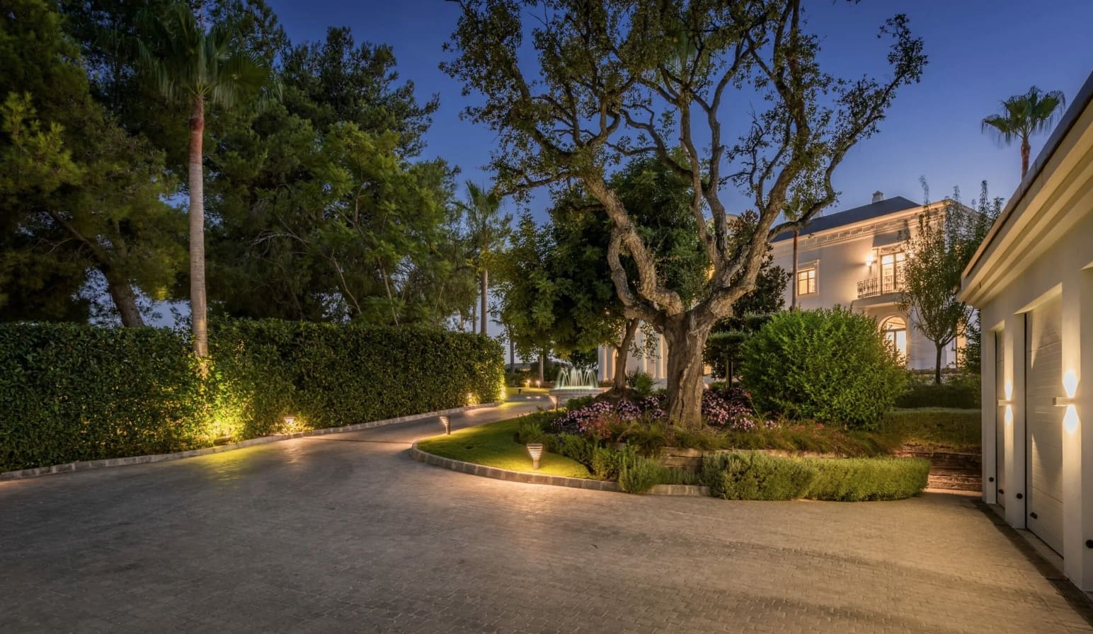 7 soveværelse Villa til salg i Marbella med swimmingpool garage - € 11.000.000 (Ref: 8464348)