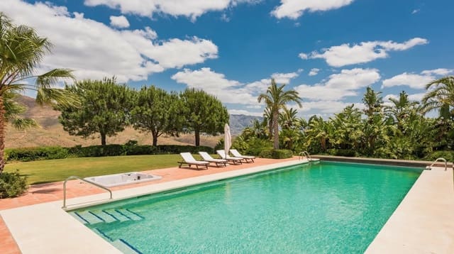 8 sypialnia Willa na sprzedaż w Marbella z basenem garażem - 4 500 000 € (Ref: 8464349)