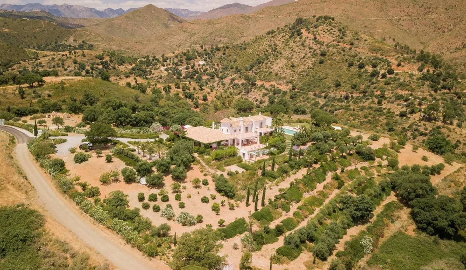 8 sypialnia Willa na sprzedaż w Marbella z basenem garażem - 4 500 000 € (Ref: 8464349)