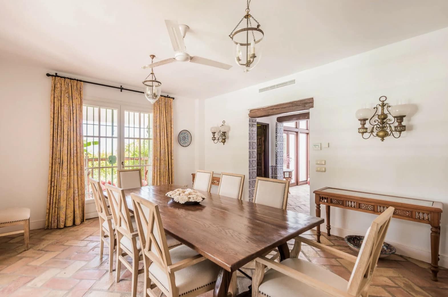 8 sypialnia Willa na sprzedaż w Marbella z basenem garażem - 4 500 000 € (Ref: 8464349)