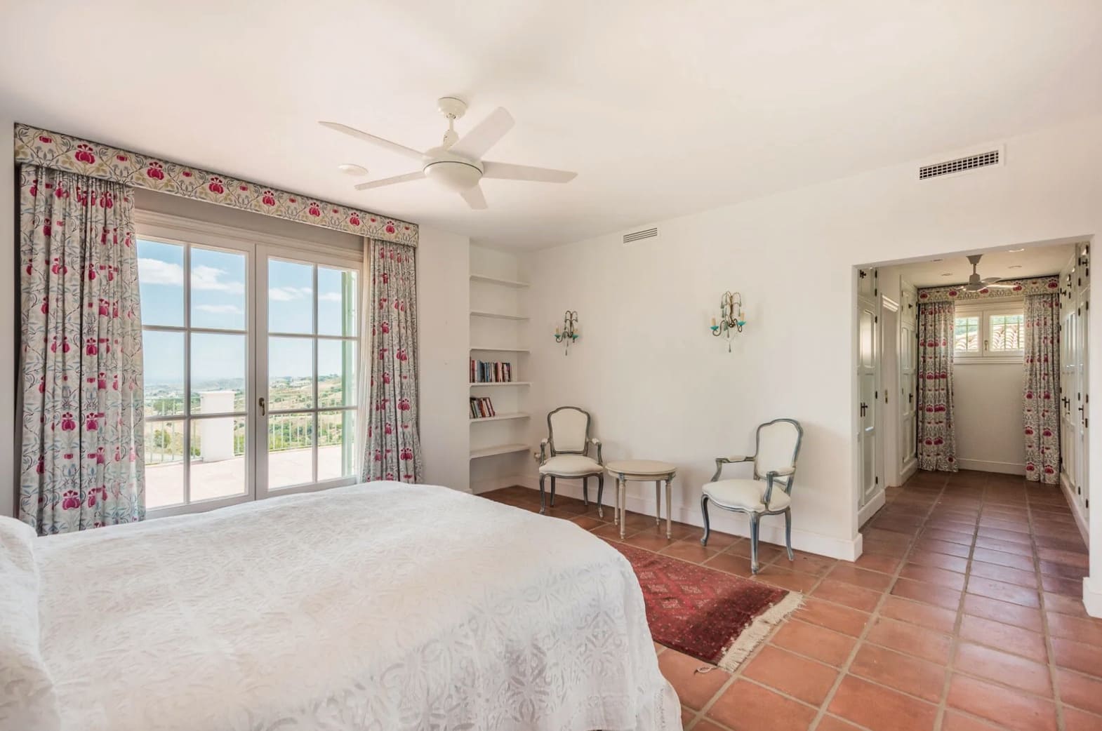 8 sypialnia Willa na sprzedaż w Marbella z basenem garażem - 4 500 000 € (Ref: 8464349)